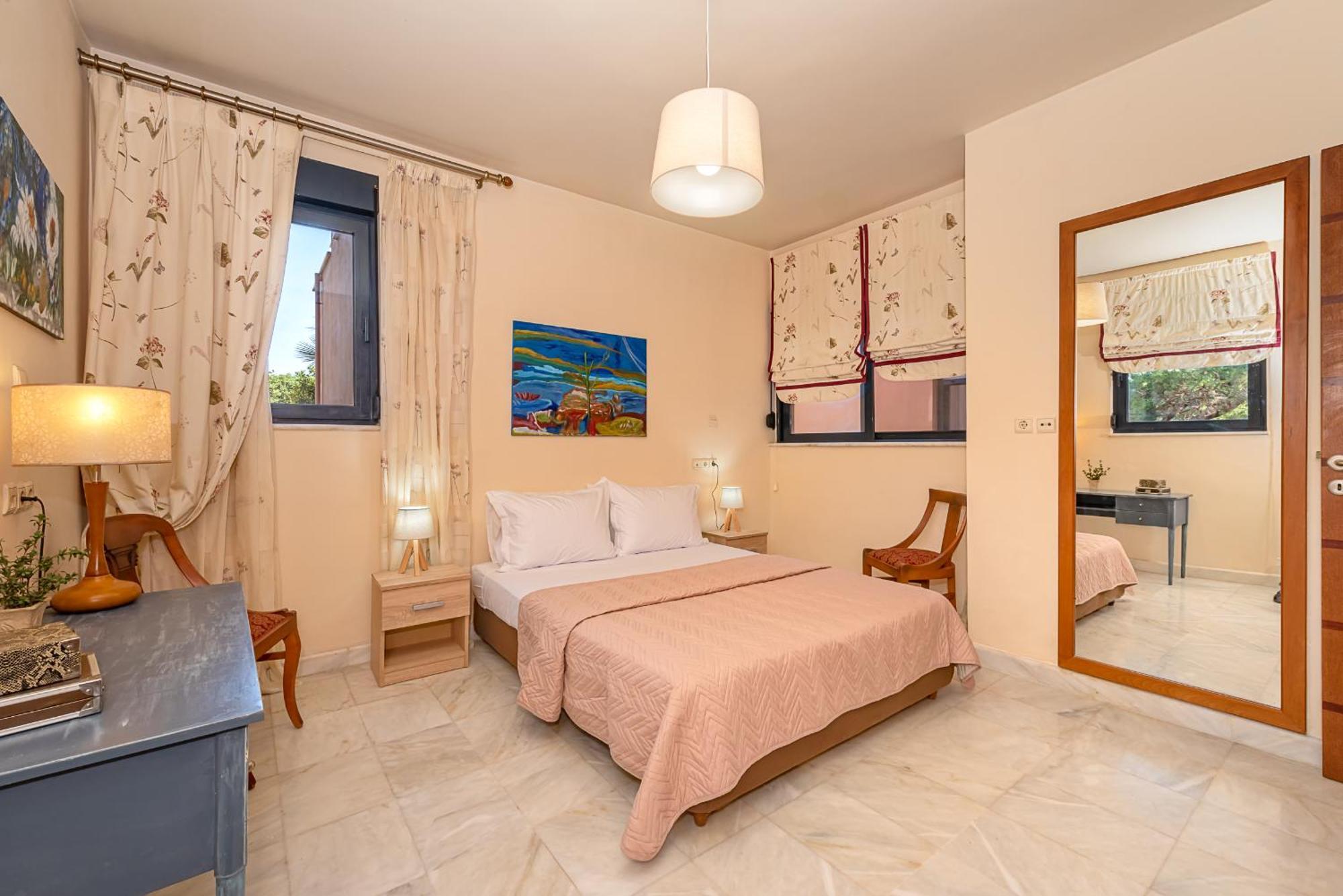 Lithos Serenity Apartment